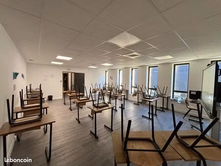 local commercial ou professionnel 65m²