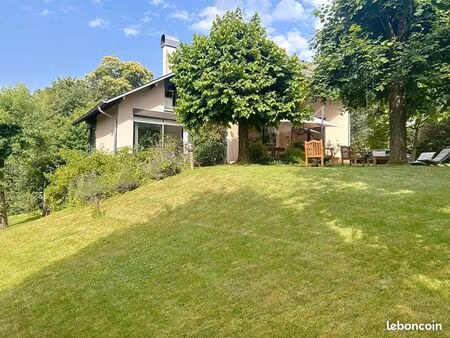 maison 7 pièces 190 m²