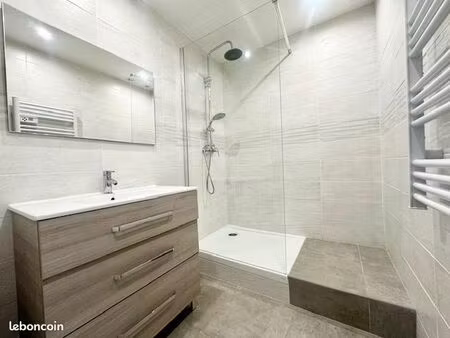 villa 4 pièces 85 m²