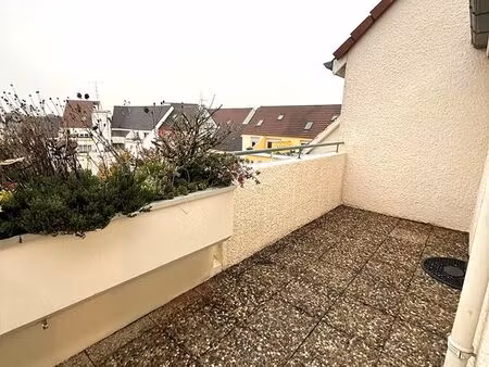 location appartement t4 84m2 proche centre ville avec terrasse