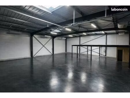 location atelier / local d’activité 300 m² + bureaux – pont-du-château