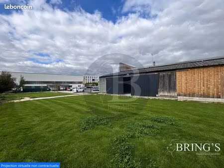 local industriel 150 m²