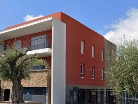 garage  box fermé à louer