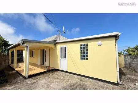 maison individuel de 110 m² en bon état général sur 525 m²