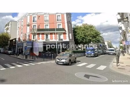 local commercial 86 m²