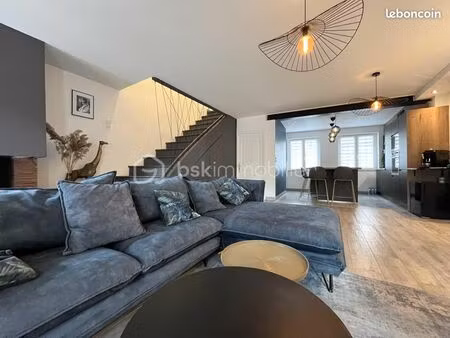 maison de village 2 pièces 104 m²