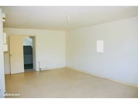 à louer – appartement f2 de 48 m² – patay (45310)