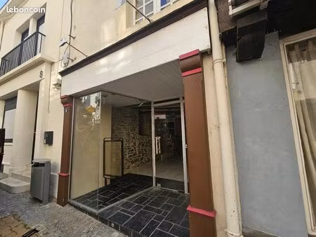 boutique 68 m² châteaubriant