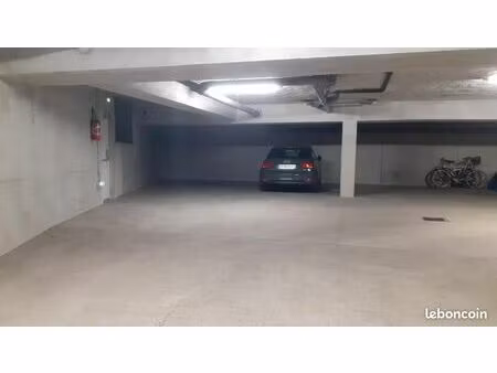 parking couvert sécurisé 20 m² nantes quartier chantenay