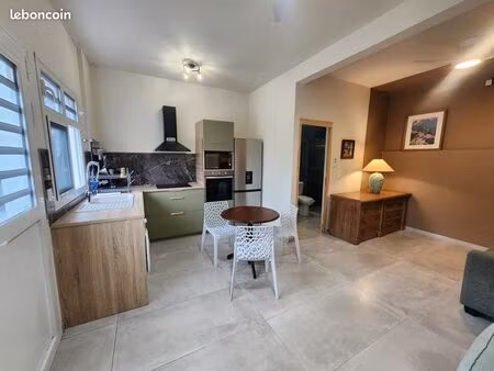 studio meublé avec terrasse