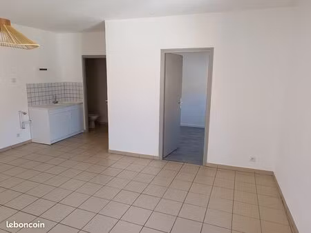appartement t2 de 40m² libre de suite