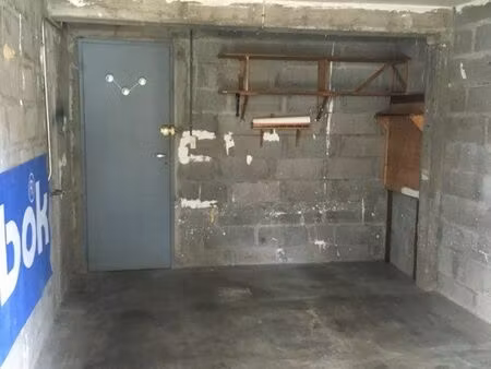 location garage/box fermé 15m2