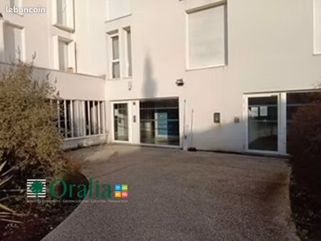 parking villenave d ornon