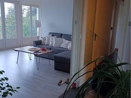 t3 avec balcon et garage