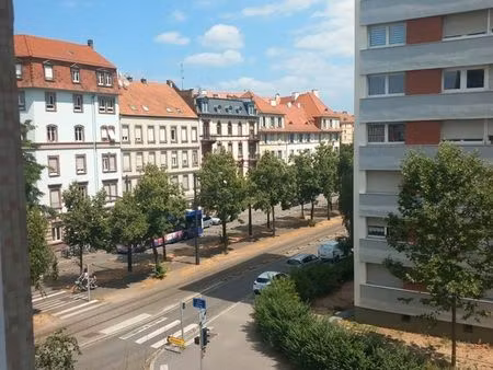 esplanade-appartement meuble 33m2-cuisine separee-parking-cave