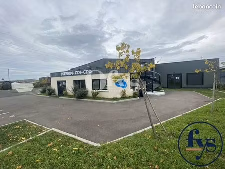 local d'activité 155 m²