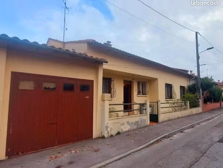 maison individuel plain pied  garage  jardin