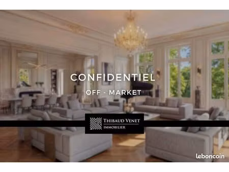 appartement 6 pièces 363 m²