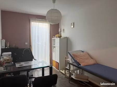 local professionnel / bureaux à louer centre st bonnet de mure