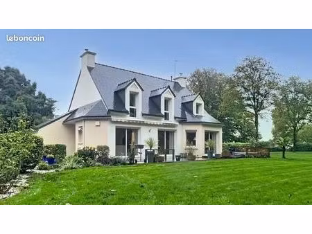 propriété 5 pièces 150 m²