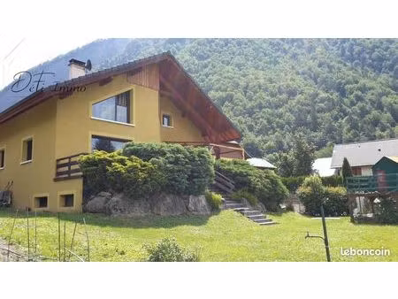 maison 9 pièces 156 m²