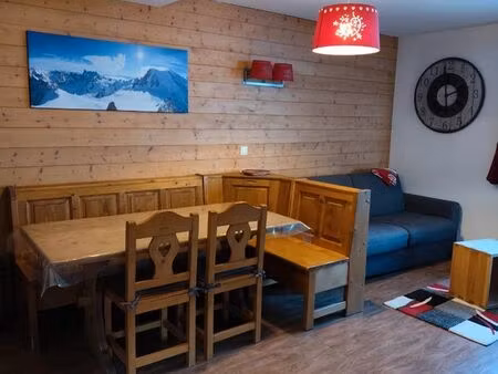 appartement f3 à louer sur flumet dans une résidence avec piscine