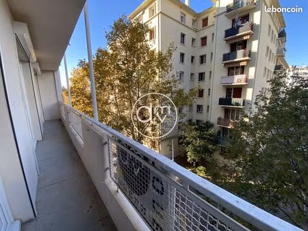 appartement 3 pièces 58 m²