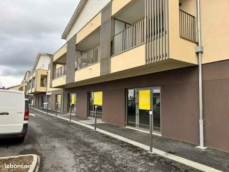 local commercial 133 m²