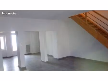 maison 2 chambres avec jardin et garage