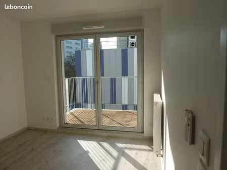 t2 40m² bbc beaulieu balcon parking privé couvert