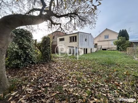 maison 6 pièces 101 m²