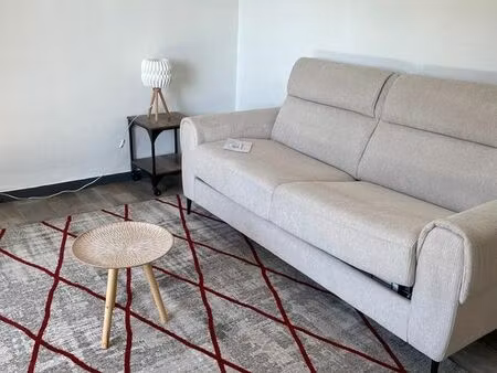 jolie studio meublé à louer  calme et ensoleillé