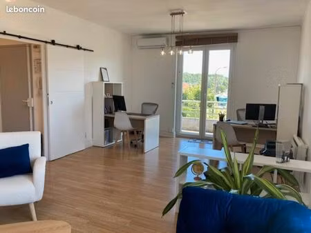 bureaux 13 m² bassens