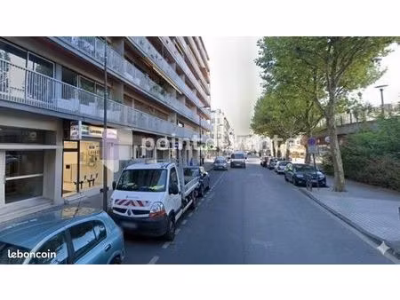 commerce beauté/coiffure 60 m²