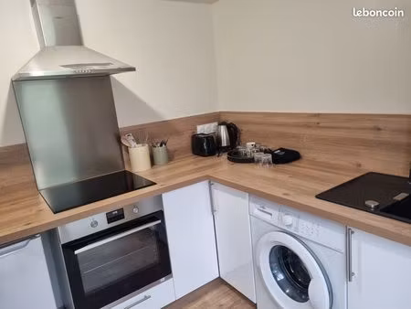 studio indépendant au rez de jardin d'une maison