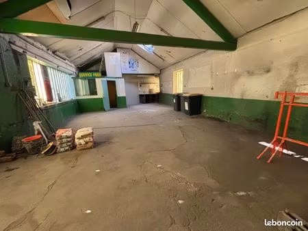 locaux professionnels 80 m² roche la moliere