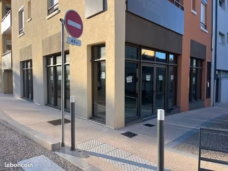 pizzeria/ boulangerie