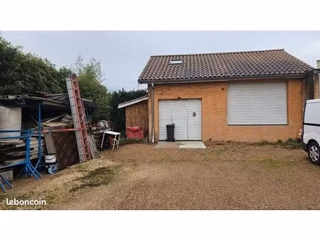 local de stockage à louer