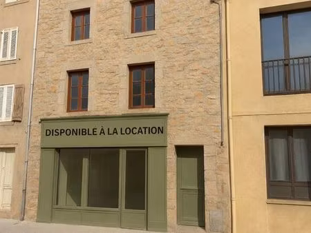 local à louer 80 m2 avec cour