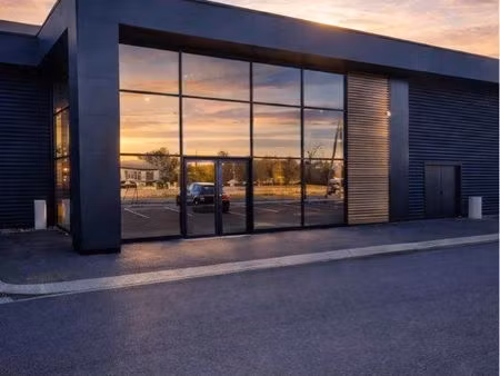 local commercial neuf 295 m2