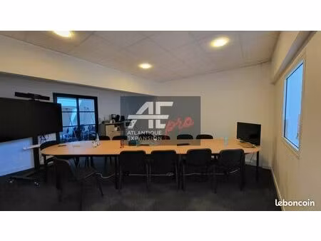 bureaux 75 m²
