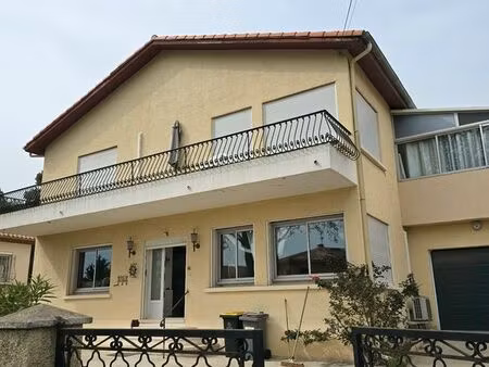 maison avec 2 appartements