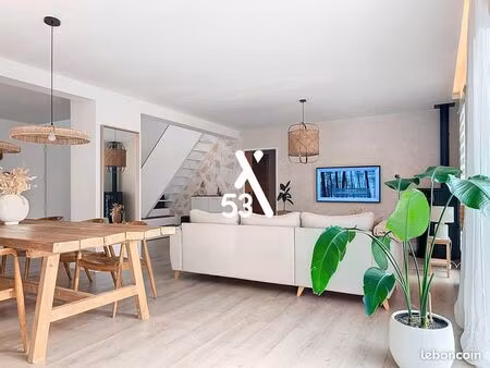 propriété 5 pièces 136 m²
