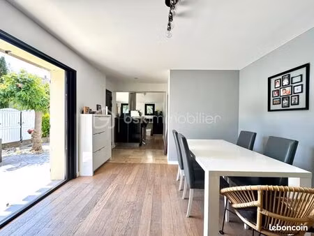 villa 6 pièces 141 m²