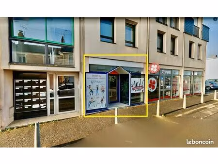 local 51m2 - zone commerciale des grands champs (ancenis)