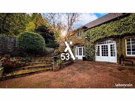 maison 16 pièces 352 m²