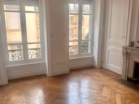 appartement 2 pièces 50 m²
