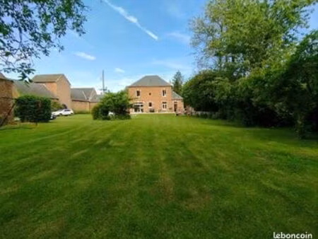 maison 6 pièces de 198 m² - foncquevillers