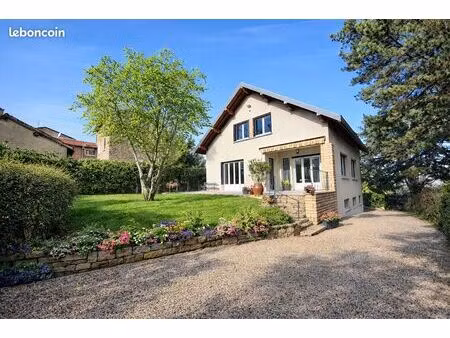 maison individuelle saint germain au mont d'or - refaite à neuf