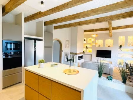 maison contemporaine haut de gamme – 200 m² – 5 chambres – dpe b – scey-sur-saône